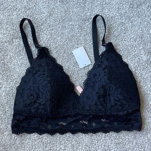 Black lace 38D nursing bra - brand new